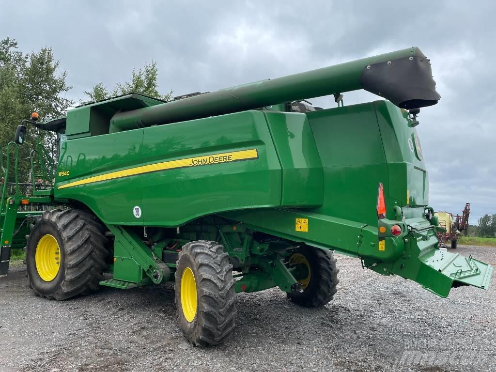 John Deere W 540 联合收割机