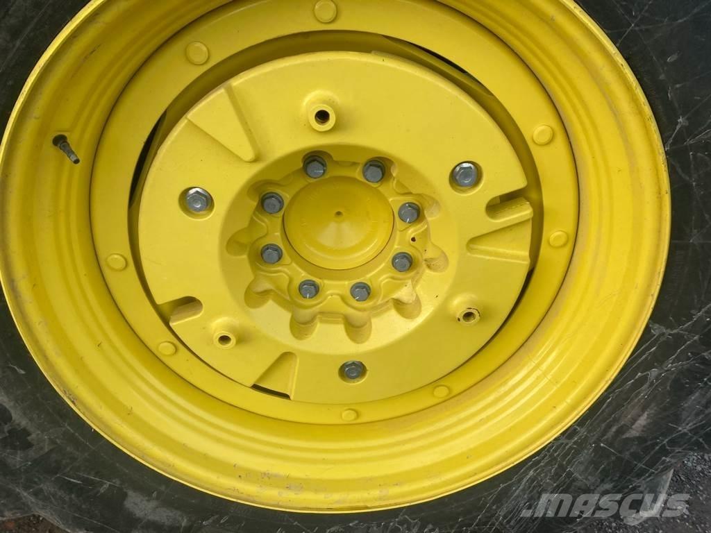 John Deere 6120M 拖拉机/农用车