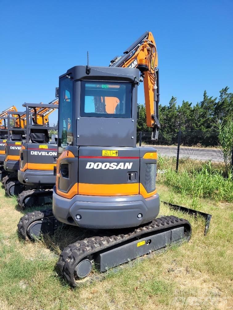 Doosan DX35Z-7 小型挖掘机