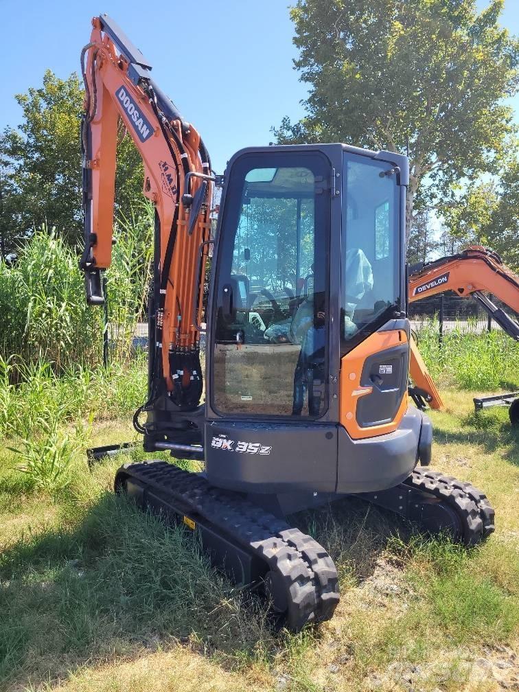 Doosan DX35Z-7 小型挖掘机
