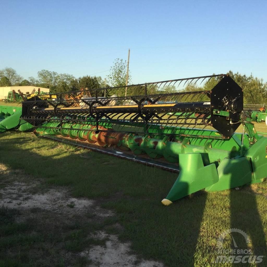 John Deere 630 F 联合收割机头