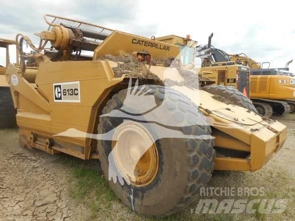 CAT 613C 铲运机