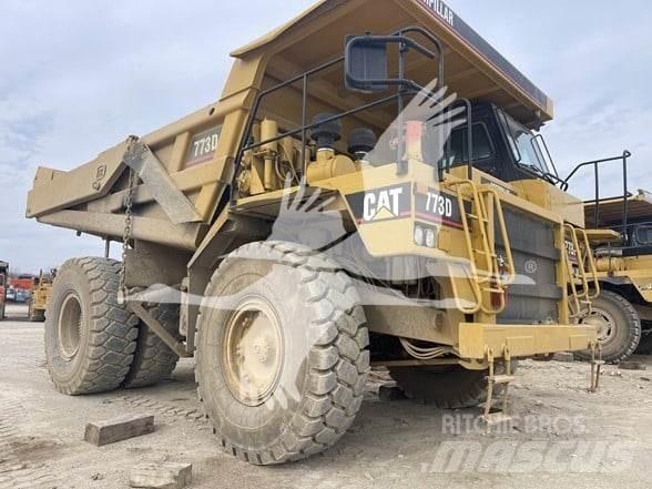 CAT 773D 铰接式自卸车