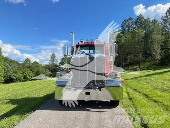 Peterbilt 389 牵引车