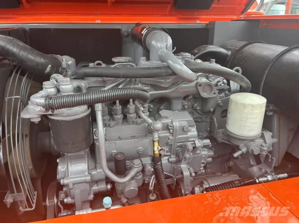 Hitachi ZX 70 中型挖掘机