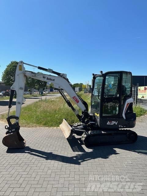 Bobcat E34 小型挖掘机