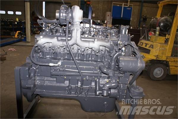 Komatsu SA6D125 E2 发动机