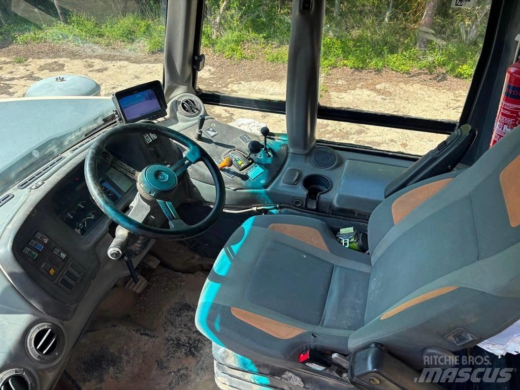 Bell B 30 D 铰接式自卸车