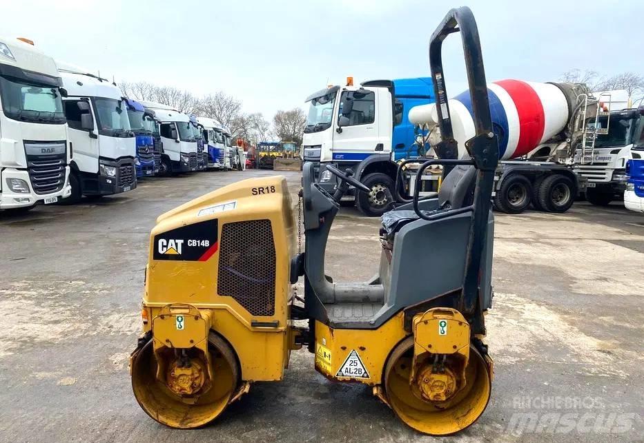 CAT CB 14 B 双轮压路机