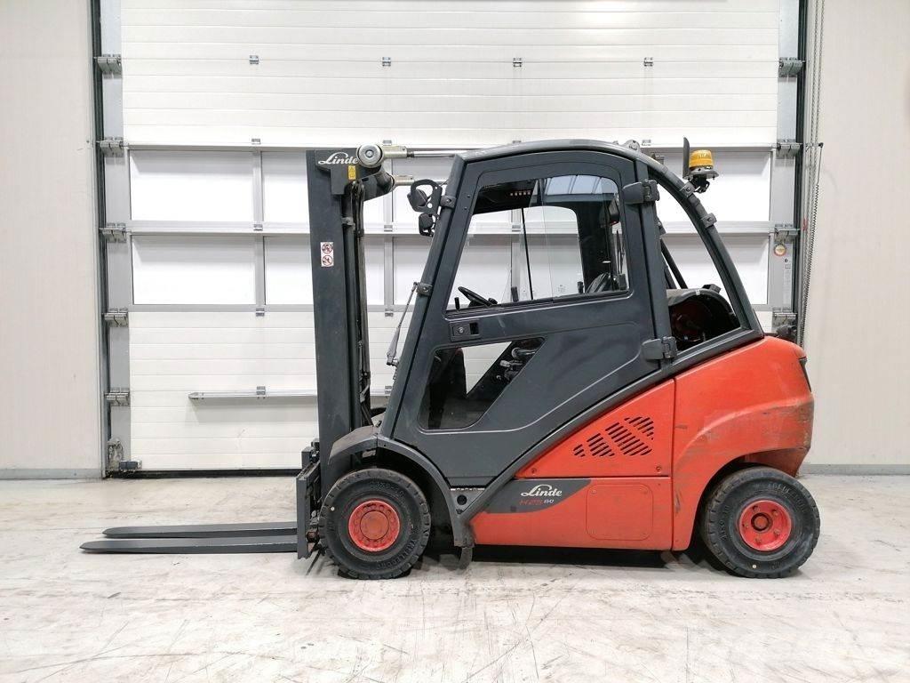Linde H25T-02 天然气叉车