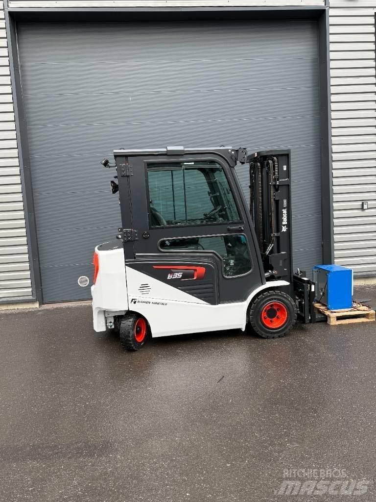Bobcat B35NS trukki 电动叉车