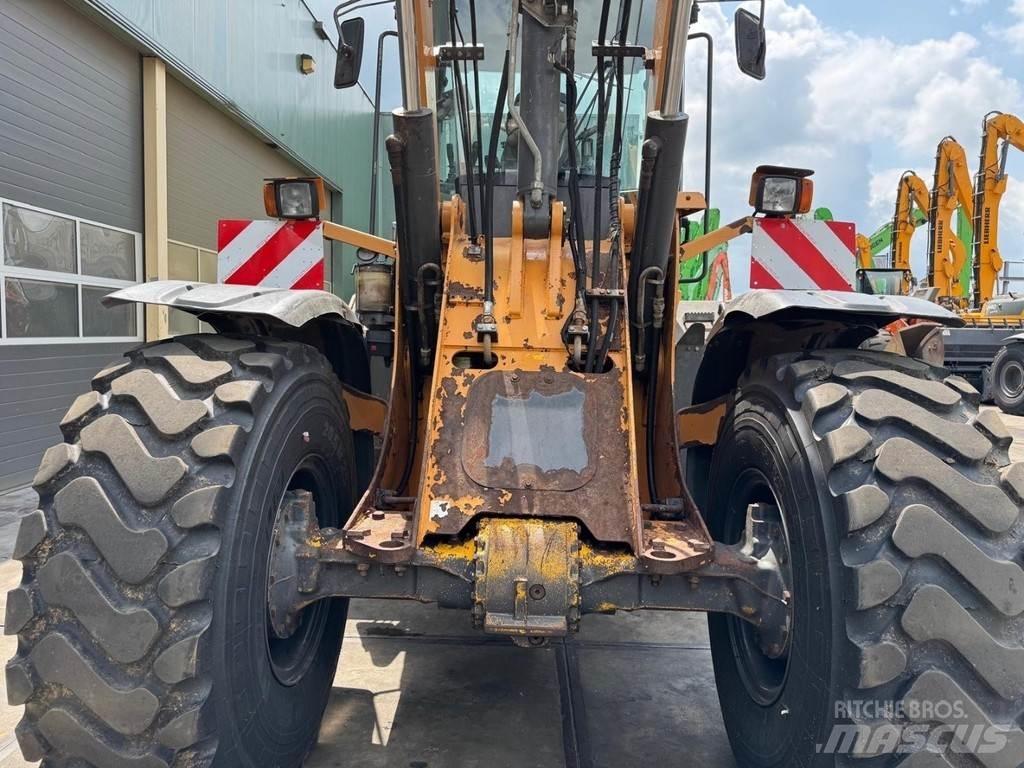 CASE 621F XR 轮式装载机