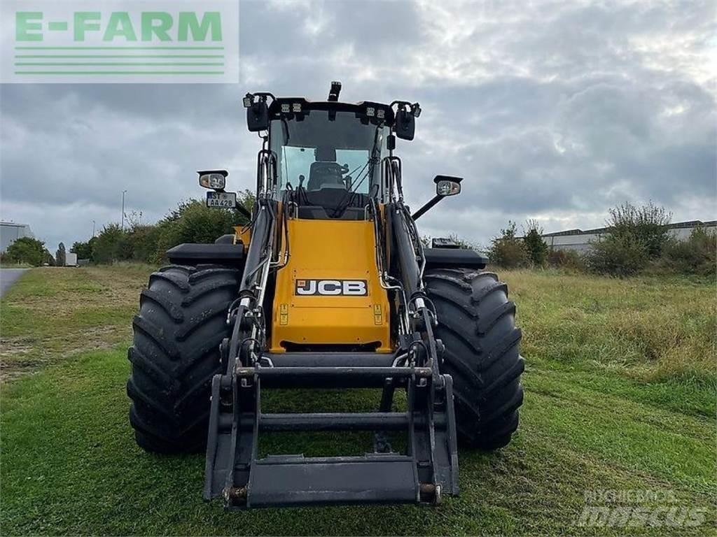 JCB 427 agri 小型挖掘机