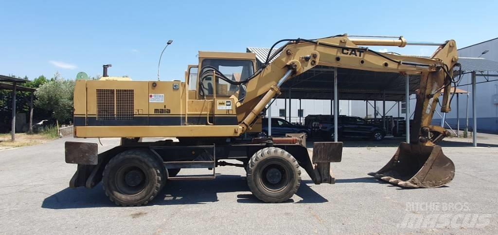 CAT 214 B 轮式挖掘机