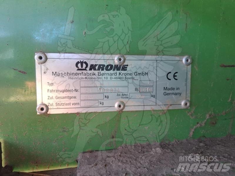 Krone Comprima F 155 圆捆打捆机