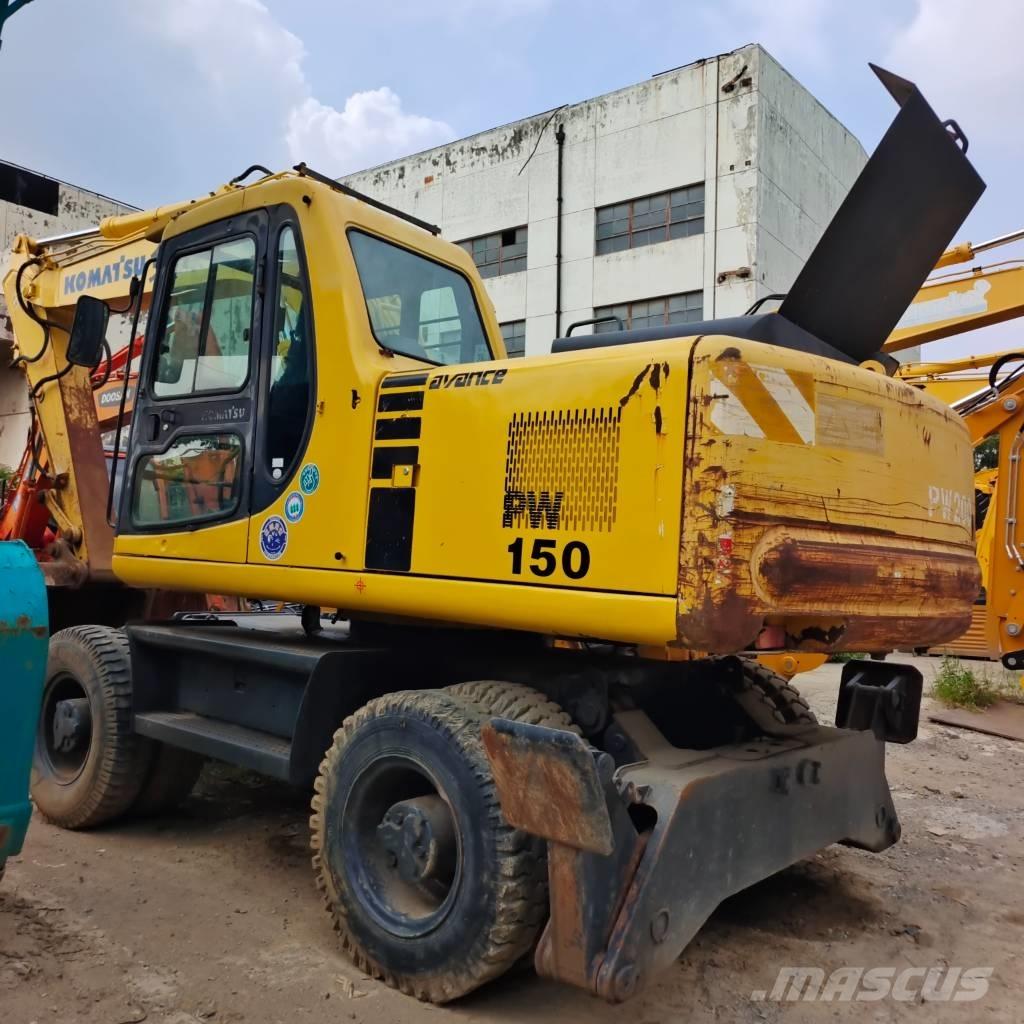 Komatsu PW 150 轮式挖掘机