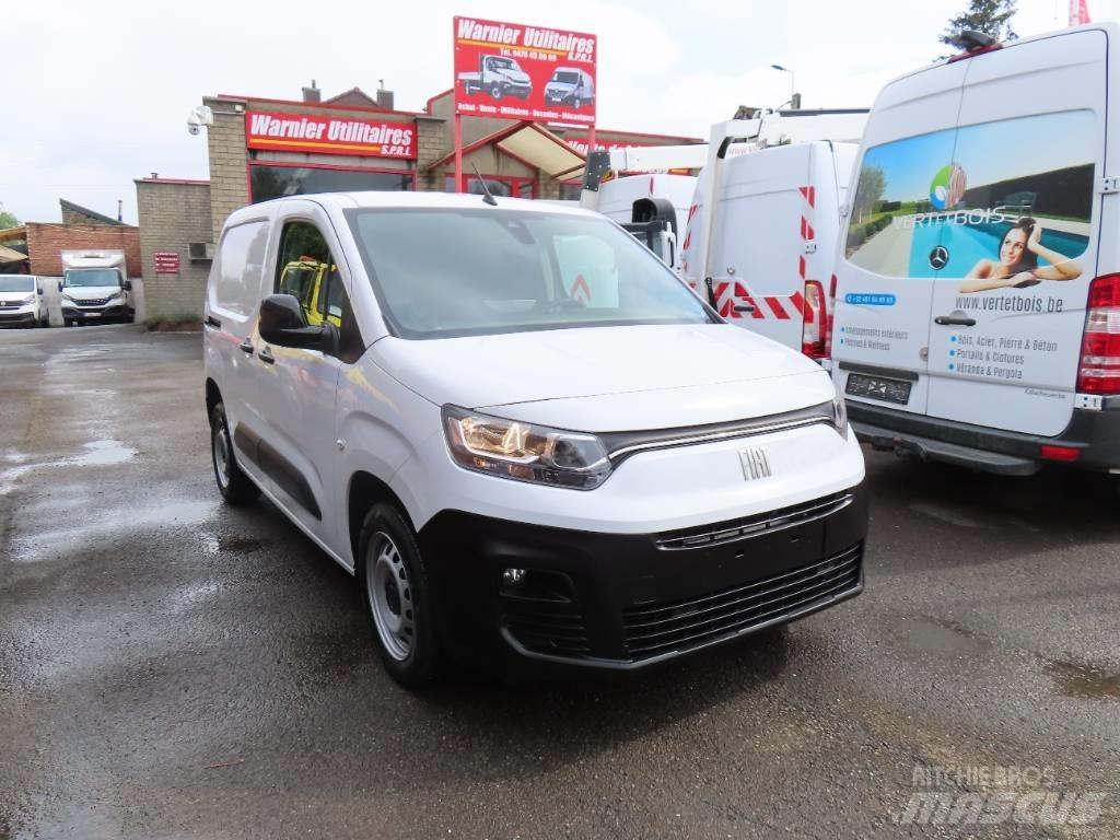 Fiat Doblo 大型面包车
