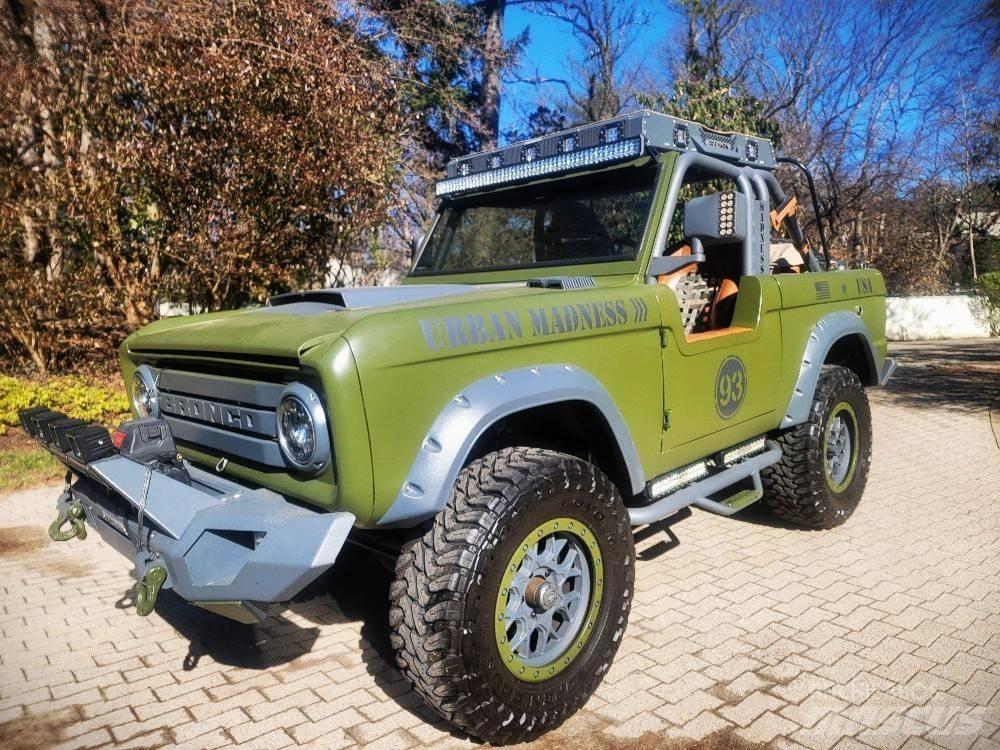 Ford Bronco 汽车