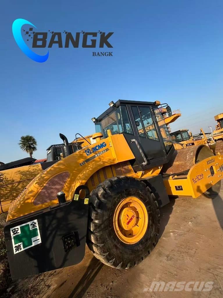 XCMG XS 263 J 单轮压路机