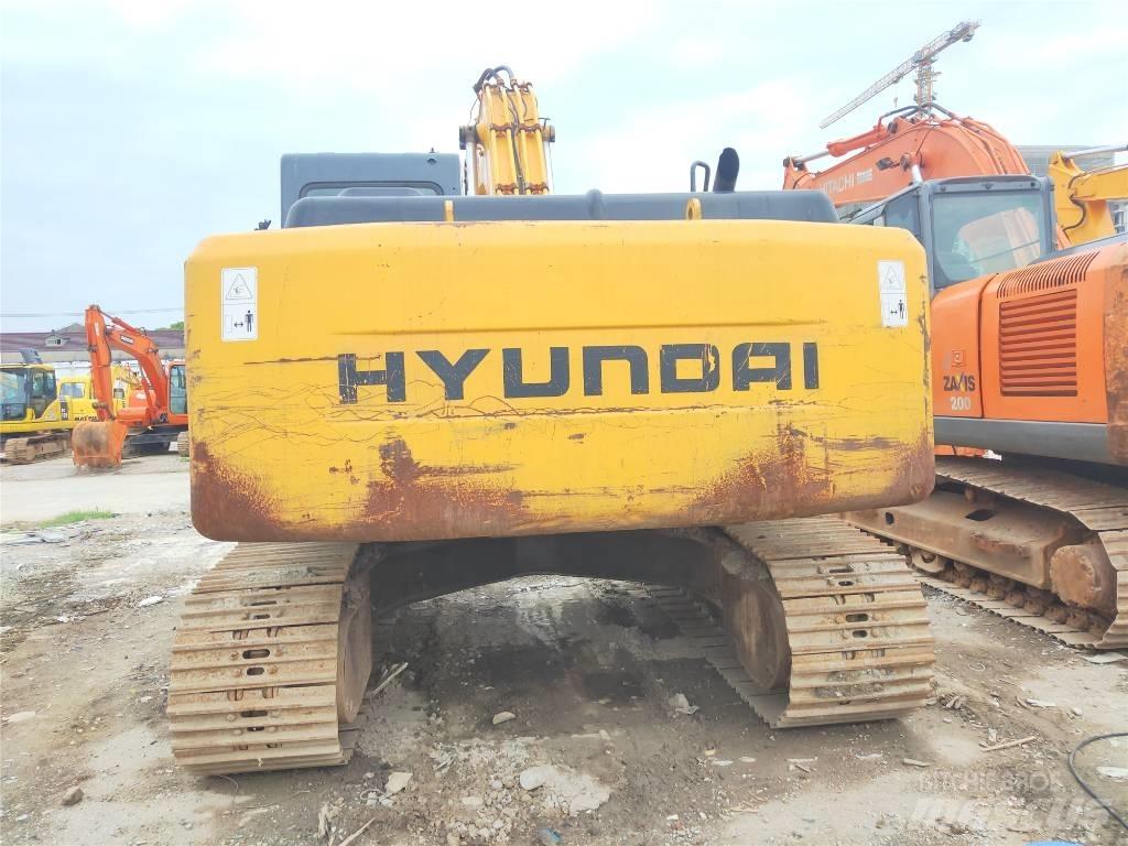Hyundai R225LC-7 履带挖掘机