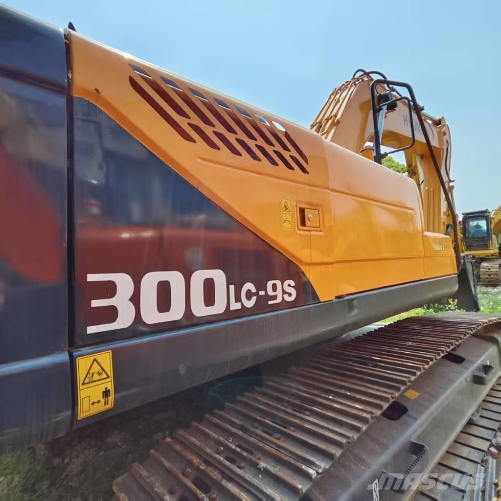 Hyundai R300LC-9S 履带挖掘机