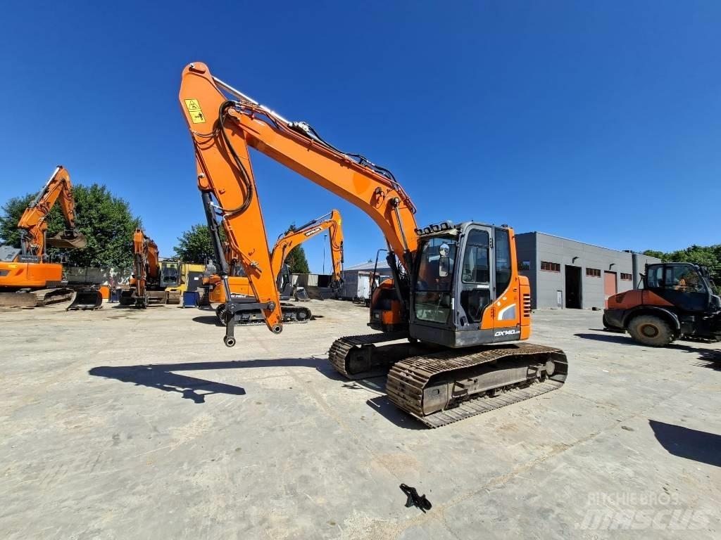 Doosan DX 140 LCR 履带挖掘机