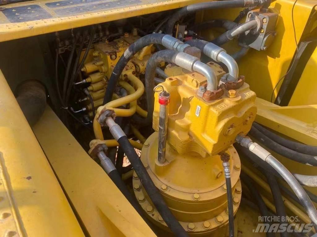 Komatsu pc400-8 履带挖掘机