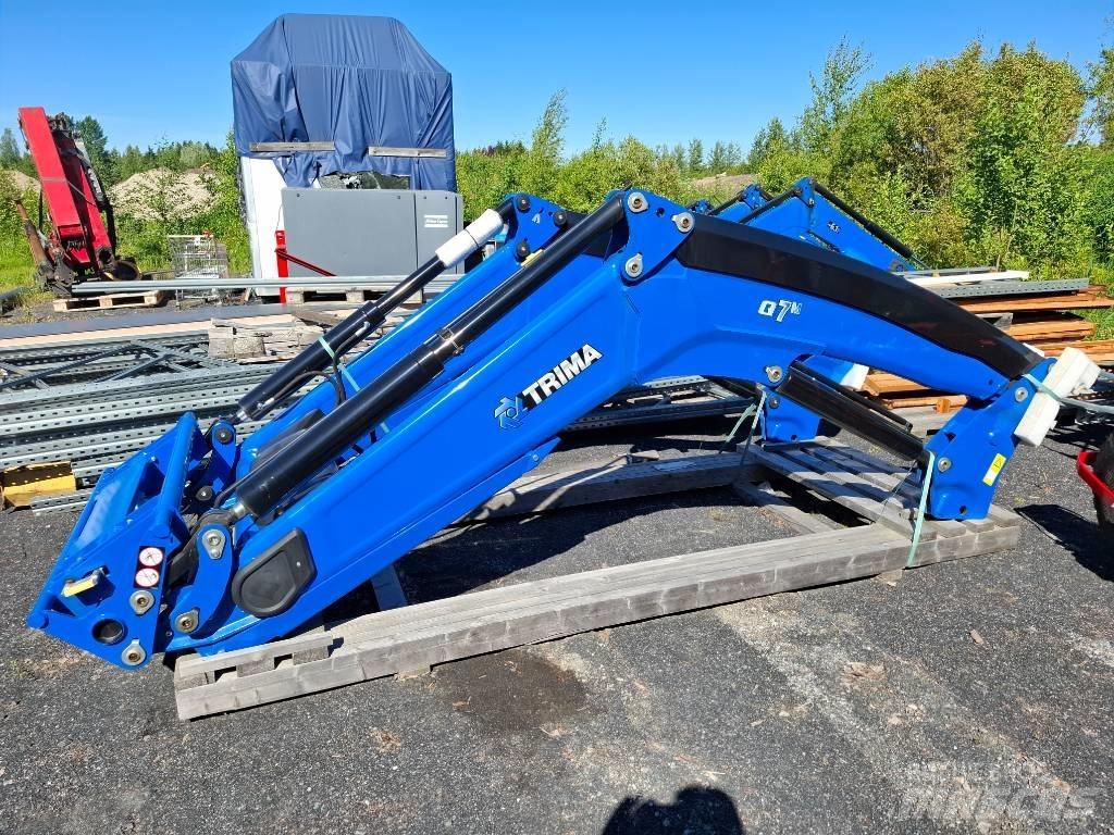 Trima Q7M 前装载和挖掘机