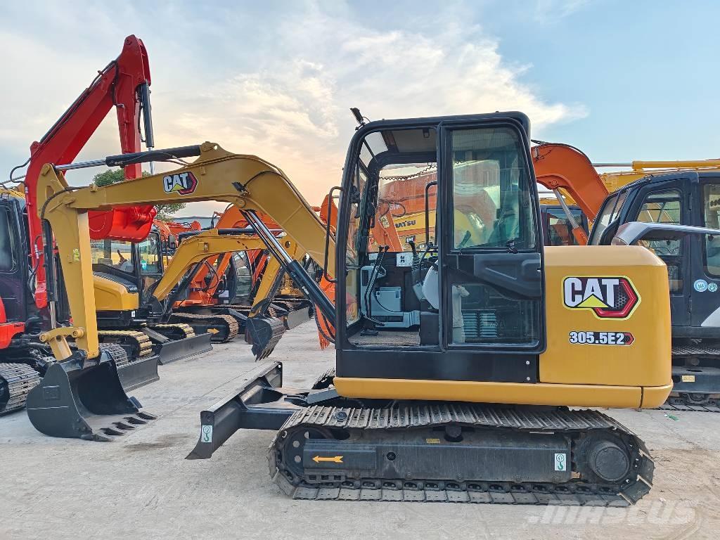 CAT 305.5 E CR 小型挖掘机