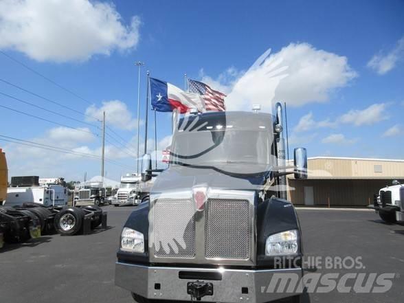 Kenworth T880 牵引车