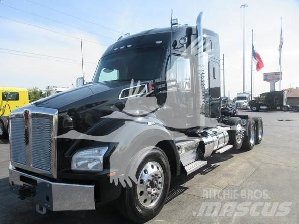 Kenworth T880 牵引车