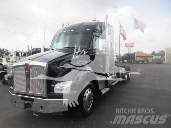 Kenworth T880 牵引车