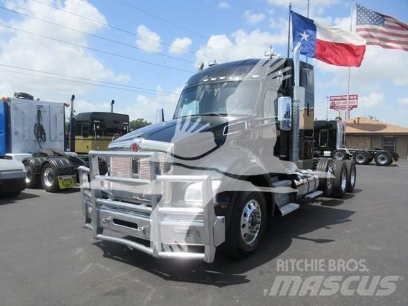 Kenworth T880 牵引车