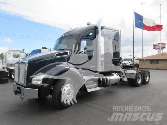 Kenworth T880 牵引车