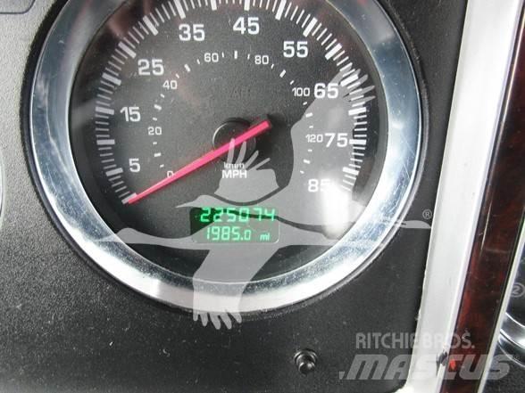 Kenworth W900 牵引车
