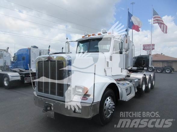 Peterbilt 367 牵引车