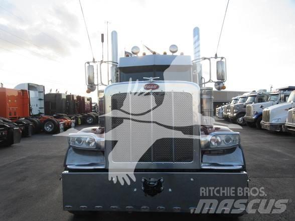 Peterbilt 389 牵引车