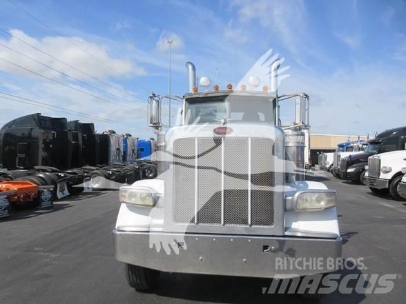 Peterbilt 389 牵引车