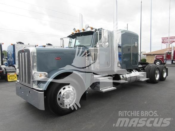 Peterbilt 389 牵引车