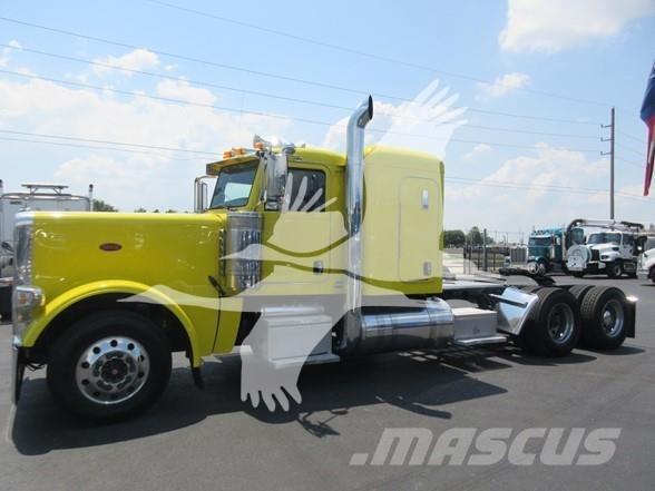 Peterbilt 389 牵引车