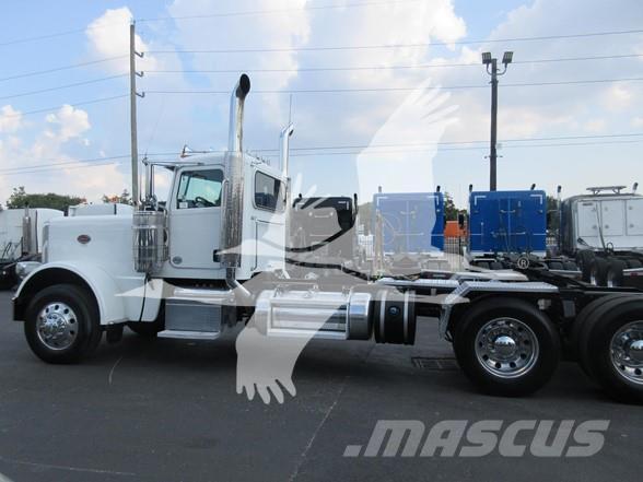 Peterbilt 389 牵引车