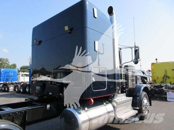 Peterbilt 389 平板车