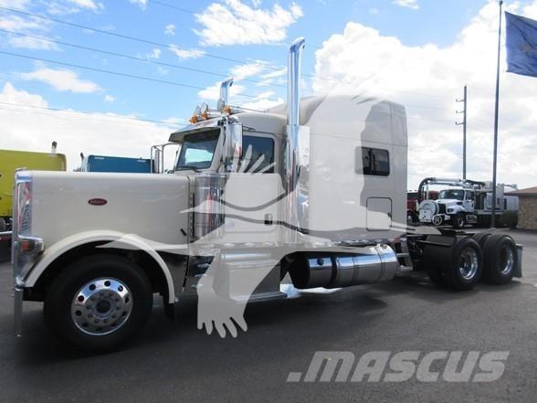 Peterbilt 389 牵引车