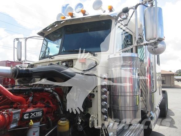 Peterbilt 389 牵引车