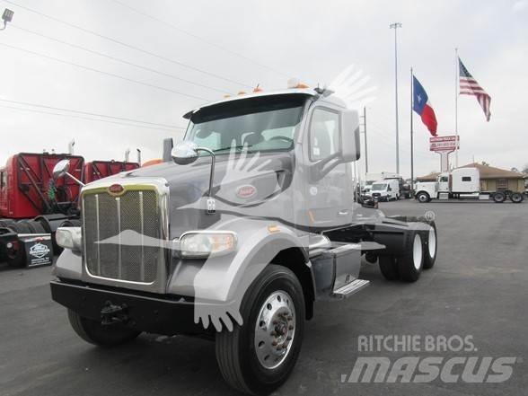 Peterbilt 567 牵引车