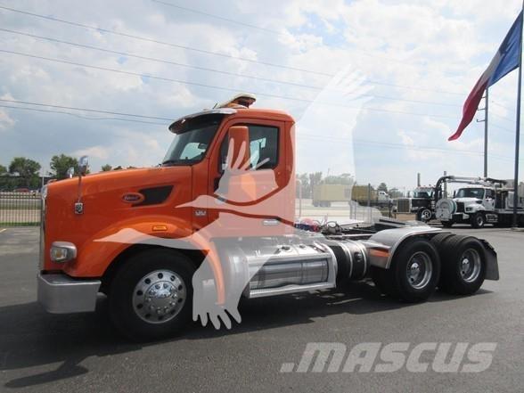 Peterbilt 567 牵引车