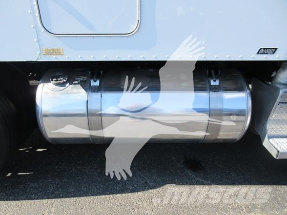 Peterbilt 567 牵引车