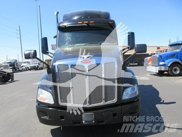 Peterbilt 579 牵引车