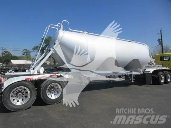 Polar 1000 GAL 油罐半挂车