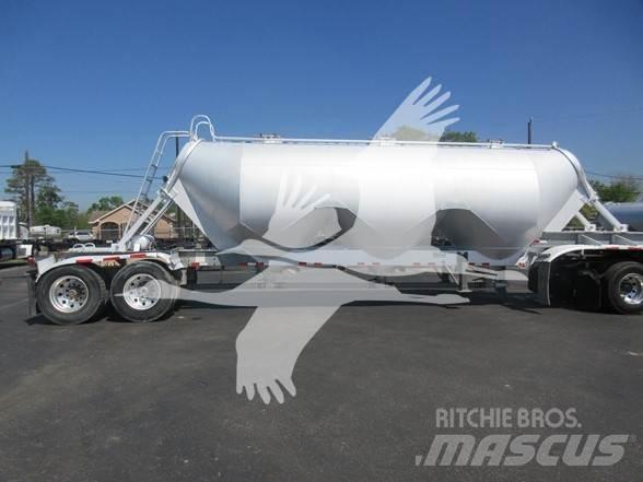 Polar 1000 GAL 油罐半挂车